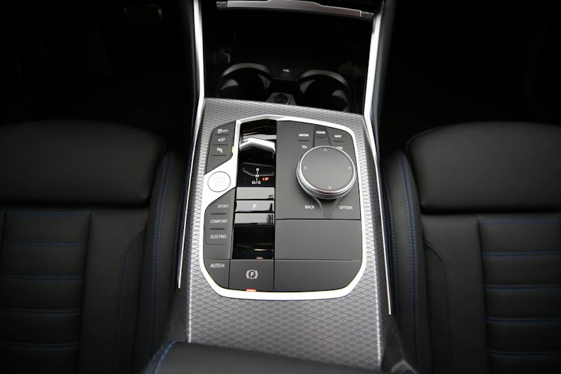 image du véhicule BMW 3 SERIES