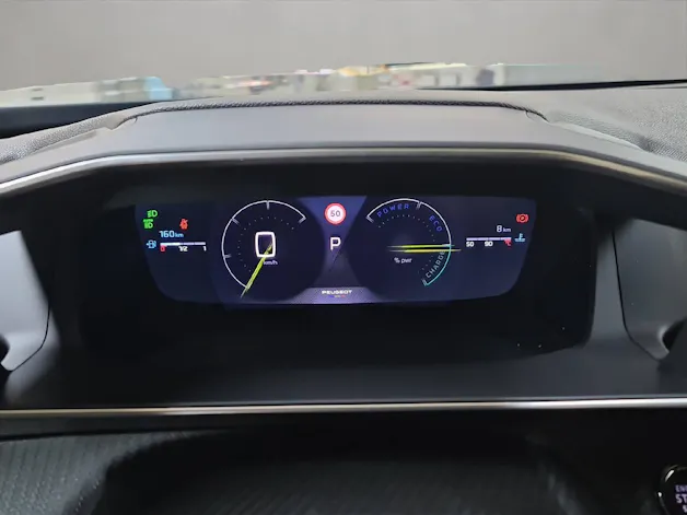Peugeot 2008 1.2 Hybrid 145 GT