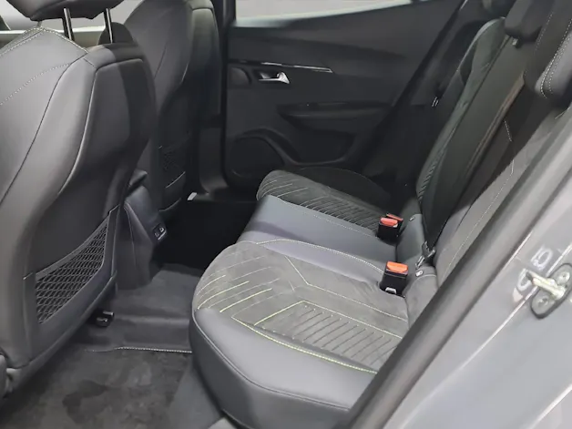 Peugeot 2008 1.2 Hybrid 145 GT