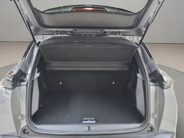 Peugeot 2008 1.2 Hybrid 145 GT