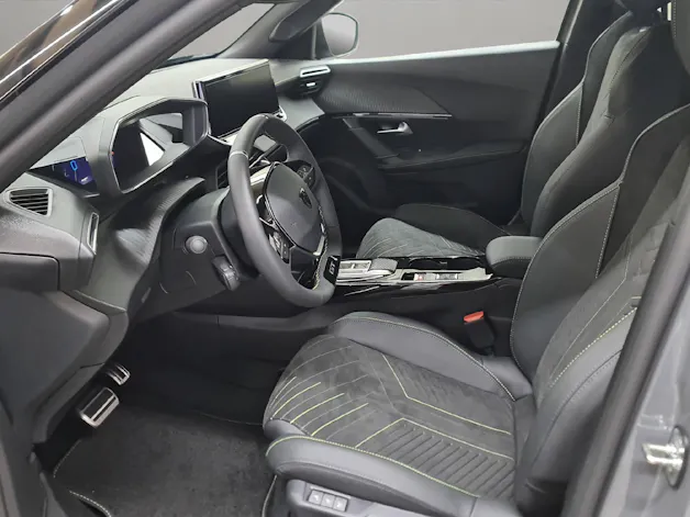 Peugeot 2008 1.2 Hybrid 145 GT