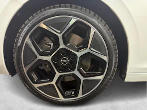 Fahrzeugbild OPEL Astra 1.6 T PHEV 180 Swiss Premium