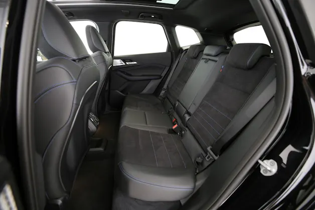 BMW 230e xDrive paddles Active Tourer