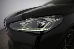 immagine del veicolo BMW 230e xDrive paddles Active Tourer