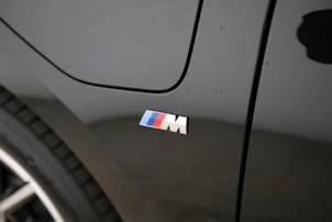 immagine del veicolo BMW 230e xDrive paddles Active Tourer