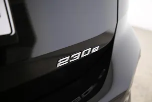 BMW 230e xDrive paddles Active Tourer