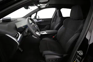 BMW 230e xDrive paddles Active Tourer