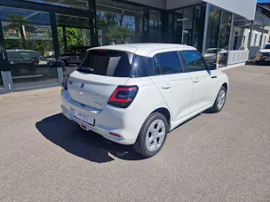 Suzuki Swift 1.2 Sakura Hybrid 4x4