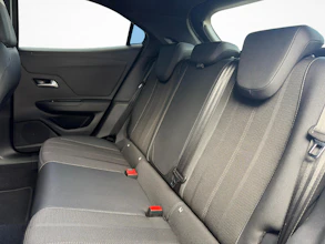https://vehicle.imgix.net/4320567/3a0f0c04-f3e5-4015-9ce2-d40f15bd01e7.jpg