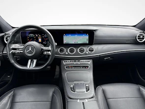 image du véhicule MERCEDES-BENZ E 220 d AMG Line 4matic Kombi