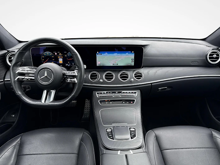 image du véhicule MERCEDES-BENZ E 220