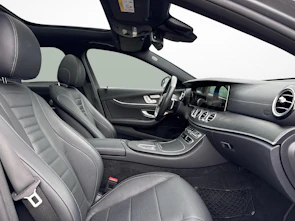 image du véhicule MERCEDES-BENZ E 220 d AMG Line 4matic Kombi