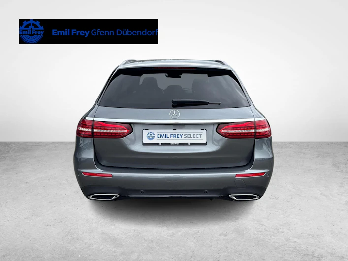 image du véhicule MERCEDES-BENZ E 220