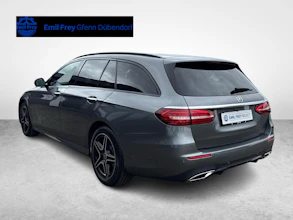 https://vehicle.imgix.net/4320573/f9f2ee57-4edf-4768-bbc5-dc328d1337ba.jpg