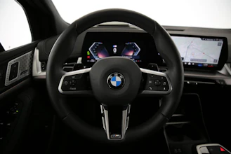 https://vehicle.imgix.net/4320575/b0b9d034-de08-447b-b401-eca187bc801c.jpg