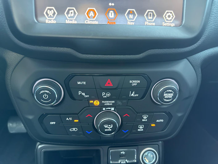 Fahrzeugbild JEEP RENEGADE