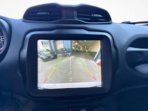 https://vehicle.imgix.net/4320611/3ebb1cd7-6dff-4e27-96d1-76f68c24080a.jpg