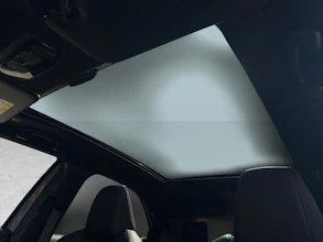 https://vehicle.imgix.net/4320621/114e4912-dac5-46ab-8936-44e45f603812.jpg