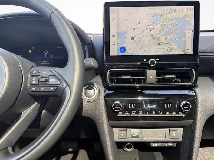 Fahrzeugbild TOYOTA YARIS CROSS