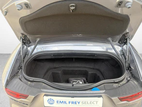 https://vehicle.imgix.net/4320631/d849dcec-fefa-4292-ba4e-197d7871dac3.jpg