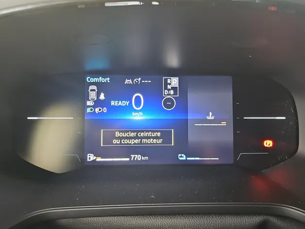 Renault Captur 1.6 E-Tech techno