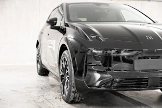 https://vehicle.imgix.net/4320671/33d468a9-0612-45d0-af01-64bb753469a5.jpg