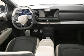https://vehicle.imgix.net/4320675/d498c2bf-5cc6-4f0f-82ef-d764348f302f.jpg