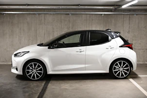 Fahrzeugbild TOYOTA Yaris 1.5 VVT-i HSD GR Sport