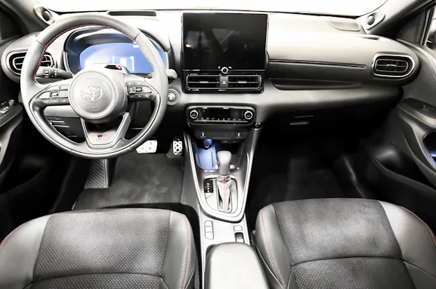 Toyota Yaris 1.5 VVT-i HSD GR Sport