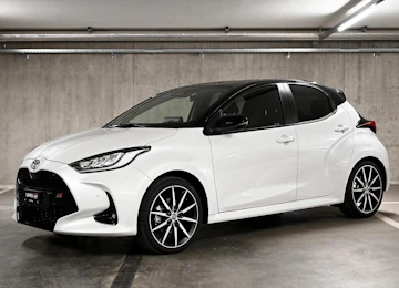 Fahrzeugbild TOYOTA Yaris 1.5 VVT-i HSD GR Sport Fahrzeugbild TOYOTA Yaris 1.5 VVT-i HSD GR Sport