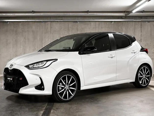 Toyota Yaris 1.5 VVT-i HSD GR Sport