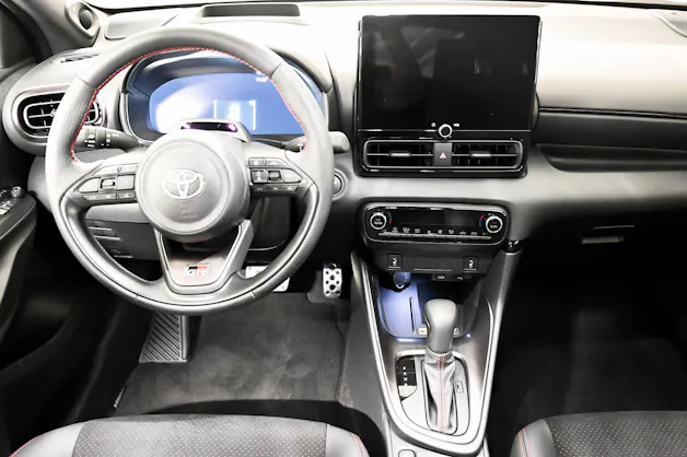 Toyota Yaris 1.5 VVT-i HSD GR Sport
