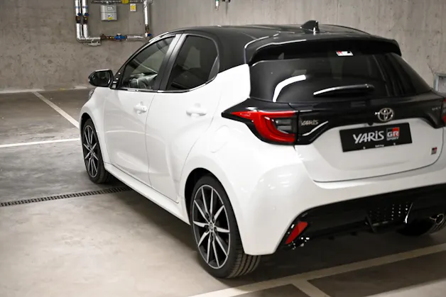 Toyota Yaris 1.5 VVT-i HSD GR Sport