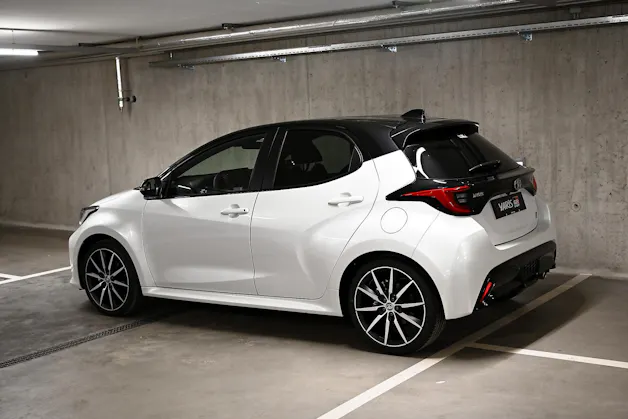 Toyota Yaris 1.5 VVT-i HSD GR Sport