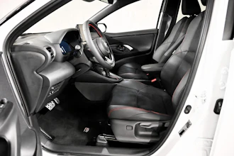 https://vehicle.imgix.net/4320677/c6c34988-3fa1-475a-9789-9e270c9a2a0e.jpg