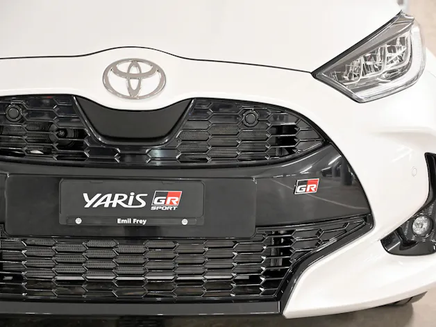 Toyota Yaris 1.5 VVT-i HSD GR Sport