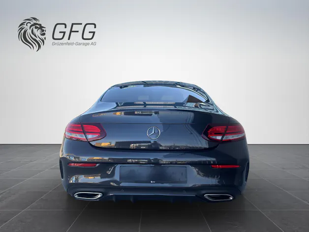 Mercedes-Benz C-Klasse C205 Coupé C 300 AMG Line 4matic