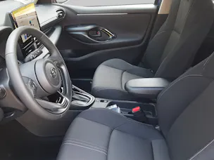 Toyota Yaris 1.5 VVT-i HSD Trend