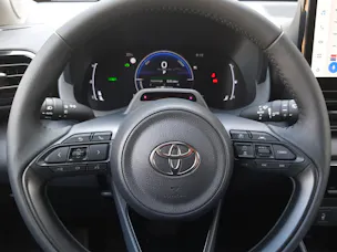 Toyota Yaris 1.5 VVT-i HSD Trend