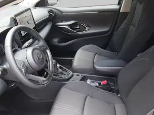 Toyota Yaris 1.5 VVT-i HSD Trend