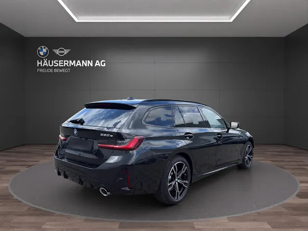 BMW 330e xDrive Touring M Sport
