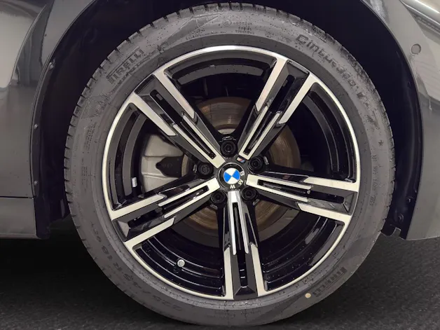 BMW 330e xDrive Touring M Sport