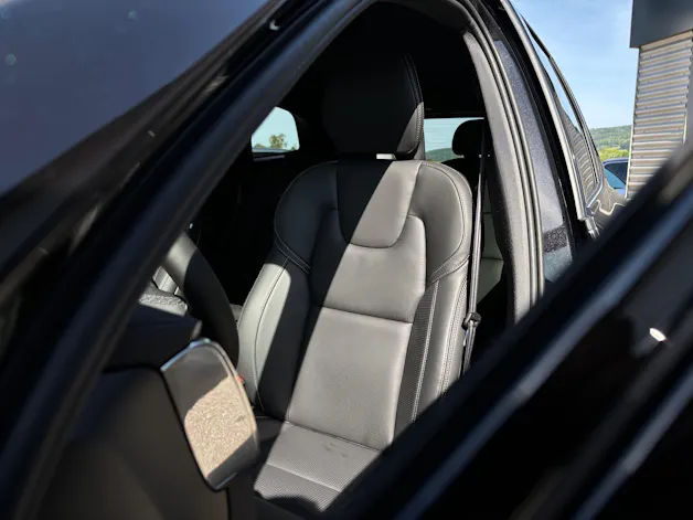 Volvo XC60 2.0 B5 MH Black Edition AWD