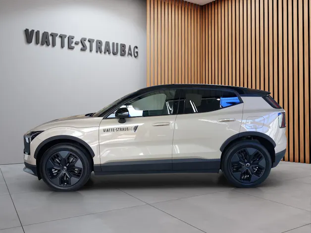 Volvo EX30 CC E60 Twin Performance AWD