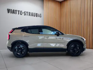 Volvo EX30 CC E60 Twin Performance AWD