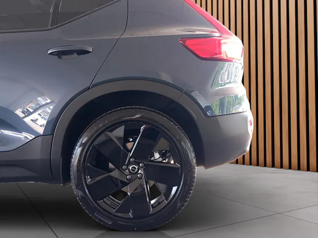 Volvo XC40 2.0 B4 MH Black Edition