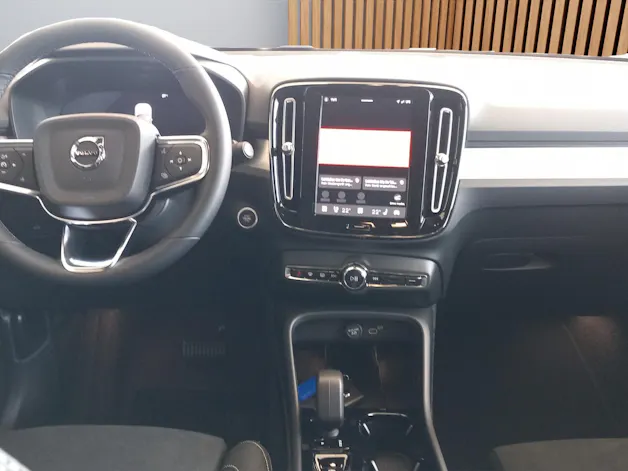 Volvo XC40 2.0 B4 MH Black Edition