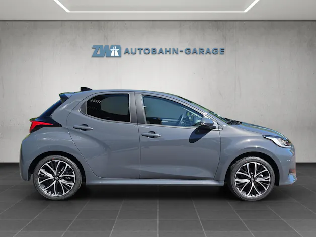 Toyota Yaris 1.5 VVT-i HSD Trend