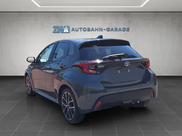 Toyota Yaris 1.5 VVT-i HSD Trend