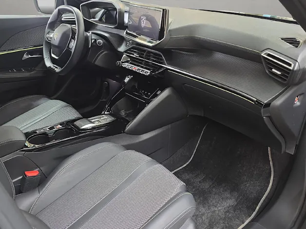 Peugeot 2008 1.2 PureTech 130 GT
